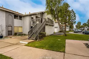 9732 Pettswood Dr Dr, Huntington Beach, CA 92646 - Photo 1