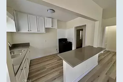 549 E 17th Street #551, Long Beach, CA 90813 - Photo 1