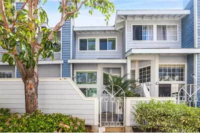 19135 Beachcrest, Huntington Beach, CA 92646 - Photo 1