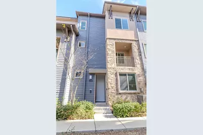 646 Savi #103, Corona, CA 92878 - Photo 1
