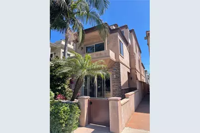 212 9th Street, Huntington Beach, CA 92648 - Photo 1