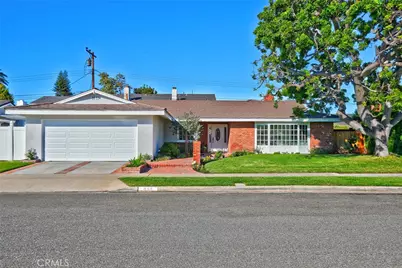 418 E Bay Street, Costa Mesa, CA 92627 - Photo 1