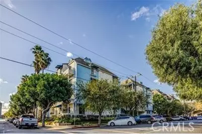 720 W 4th Street #104, Long Beach, CA 90802 - Photo 1
