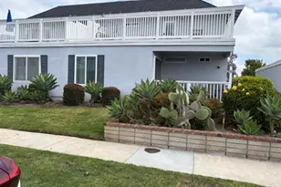 2506 University Dr, Newport Beach, CA 92660 - Photo 1