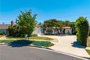 2772 Salmon Dr, Rossmoor, CA 90720 - Photo 1