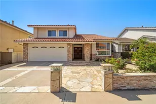 3 Abeto, Irvine, CA 92620 - Photo 1