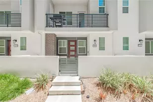 233 Sash, Irvine, CA 92618 - Photo 1