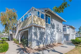 83 Huntington, Irvine, CA 92620 - Photo 1