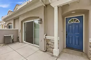 19122 Cole Ln, Huntington Beach, CA 92648 - Photo 1