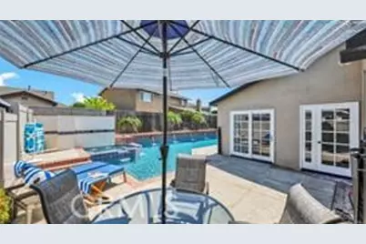 17452 Mayor, Huntington Beach, CA 92647 - Photo 1