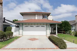 5 Petersburg, Irvine, CA 92620 - Photo 1