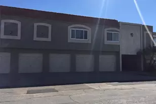 312 10th St, Huntington Beach, CA 92648 - Photo 1