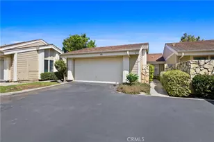 22 Clover, Irvine, CA 92604 - Photo 1