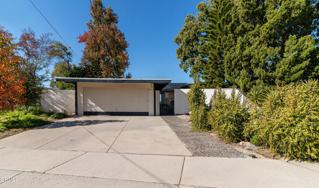 5540 Rock Castle Dr, La Canada Flintridge, CA 91011 MLS P112027