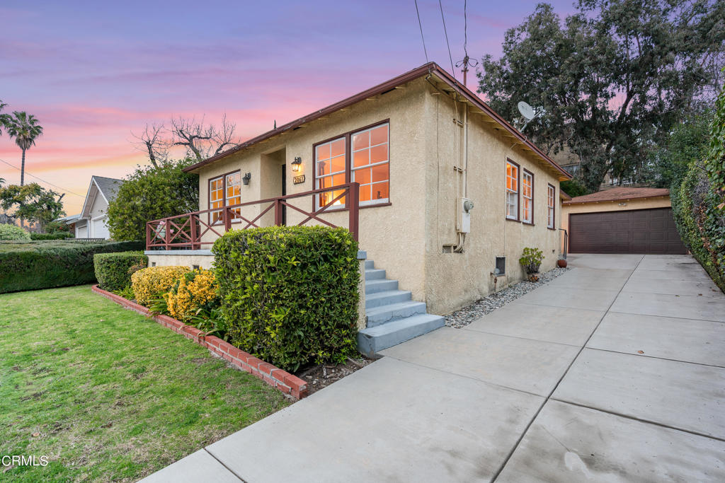 2861 Manhattan Ave, La Crescenta, CA 91214 MLS P116466 Coldwell Banker