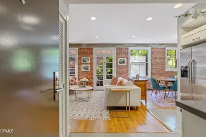 139 S Los Robles Avenue #203, Pasadena, CA 91101 - Photo 1