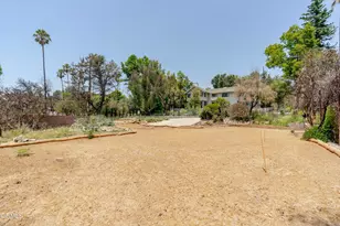 240 E Mendocino St, Altadena, CA 91001 - Photo 1