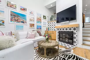 14 Bermuda Ct, Manhattan Beach, CA 90266 - Photo 1