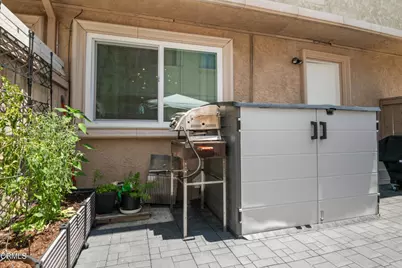 20224 Cohasset Street #12, Winnetka, CA 91306 - Photo 1