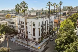 139 S Oak Knoll Ave, Pasadena, CA 91101 - Photo 1