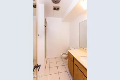 1971 Rodney Drive #203, Los Angeles, CA 90027 - Photo 1