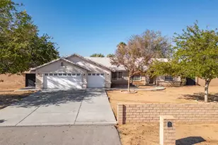 20385 Eyota Rd, Apple Valley, CA 92308 - Photo 1
