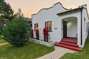 967 N El Molino Ave, Pasadena, CA 91104 - Photo 1