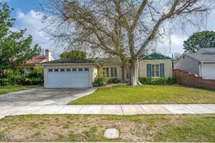 1920 N Screenland Dr, Burbank, CA 91505 - Photo 1