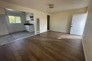 1165 E 42nd Pl., Los Angeles, CA 90011 - Photo 1