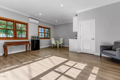1115 S Wilton Place #A, Los Angeles, CA 90019 - Photo 1