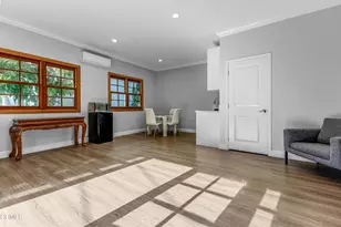 1115 S Wilton Pl, Los Angeles, CA 90019 - Photo 1