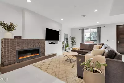 4485 Hazeltine Avenue #3, Los Angeles, CA 91423 - Photo 1