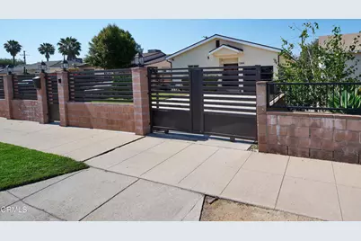 11045 Califa Street, North Hollywood, CA 91601 - Photo 1