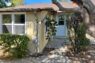 1523 N Grand Oaks Ave, Pasadena, CA 91104 - Photo 1