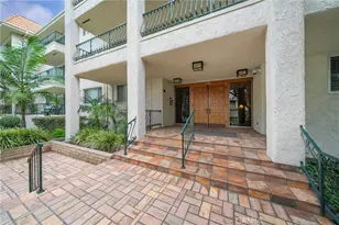 420 S Madison Ave, Pasadena, CA 91101 - Photo 1