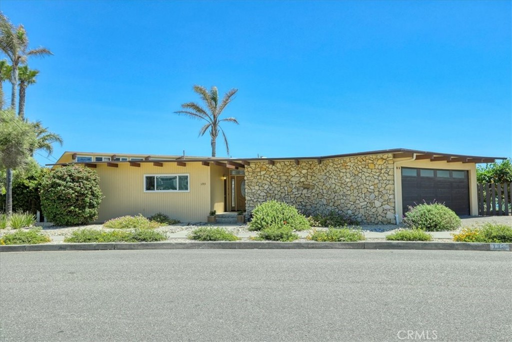 195 Naomi Ave, Pismo Beach, CA 93449 MLS PI23111356 Coldwell Banker