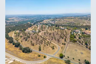 375 Villa Lots Road, Paso Robles, CA 93446 - Photo 1