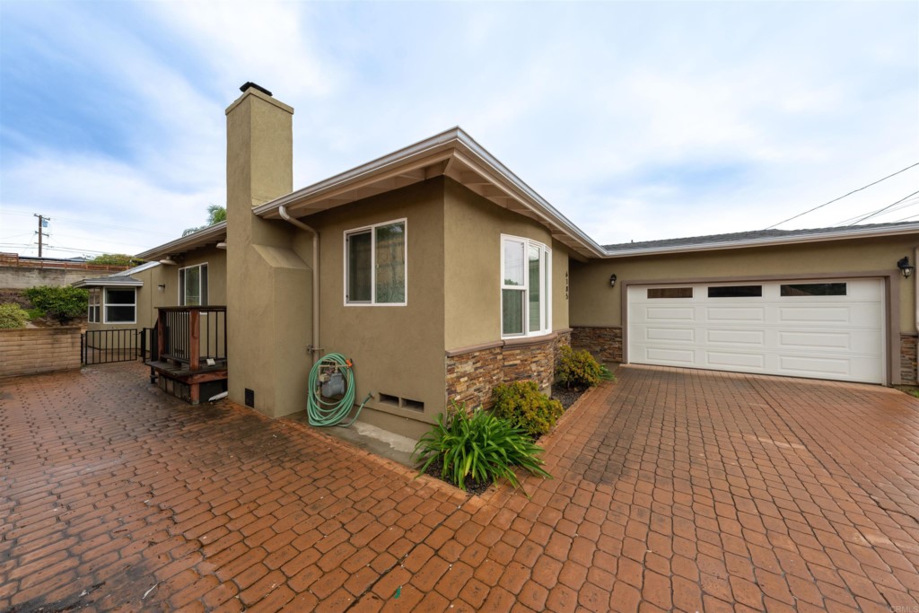 6185 Henderson Dr, La Mesa, CA 91942 MLS PTP2206076 Coldwell Banker