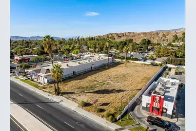 3410 E Florida Avenue, Hemet, CA 92544 - Photo 1