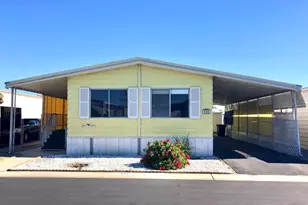 575 S Lyon Ave, Hemet, CA 92543 - Photo 1