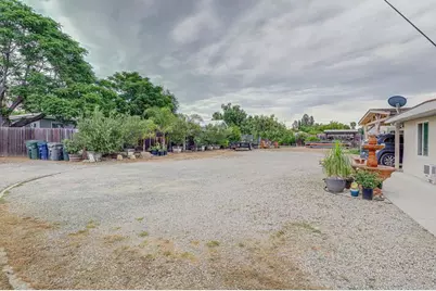 123 N Hayden Dr, Escondido, CA 92027 - Photo 1