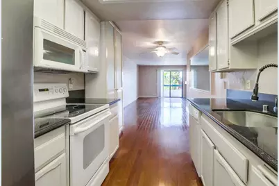 2560 C Street #20, San Diego, CA 92102 - Photo 1