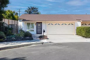 2101 Ridgeview Pl, Escondido, CA 92025 - Photo 1