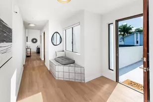 4085 Crystal Dawn Ln, San Diego, CA 92122 - Photo 3