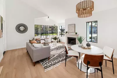 4085 Crystal Dawn Ln #201, San Diego, CA 92122 - Photo 9