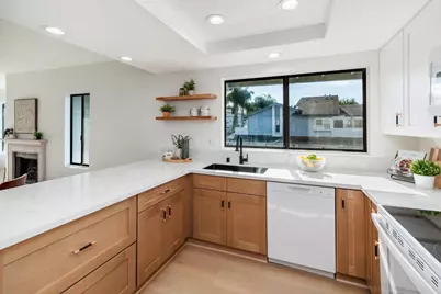 4085 Crystal Dawn Ln #201, San Diego, CA 92122 - Photo 13