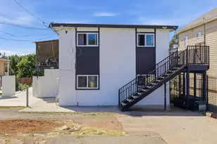 332 36 1/2 35th St, San Diego, CA 92102 - Photo 1