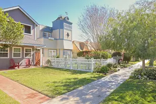733 H Ave, Coronado, CA 92118 - Photo 1