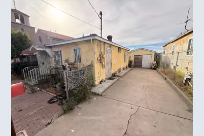 901 E 16th Street, National City, CA 91950 - Photo 1