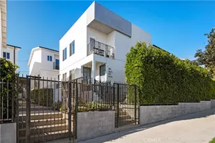 7125 1/2 S La Cienega Blvd, Los Angeles, CA 90045 - Photo 1